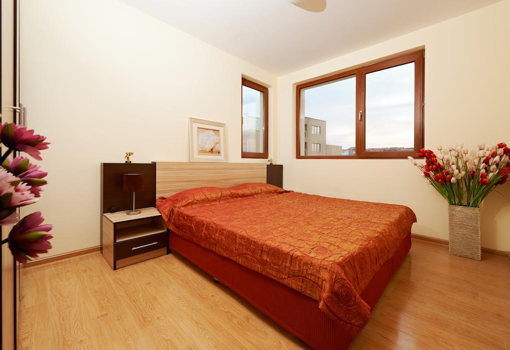 Stanny Court Aparthotel Несебир Номер фото